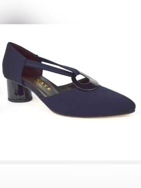 Brunate Made in Italy Flex Step Low Heel Pumps NIB w/ Dust Bag Navy Blue Size 6